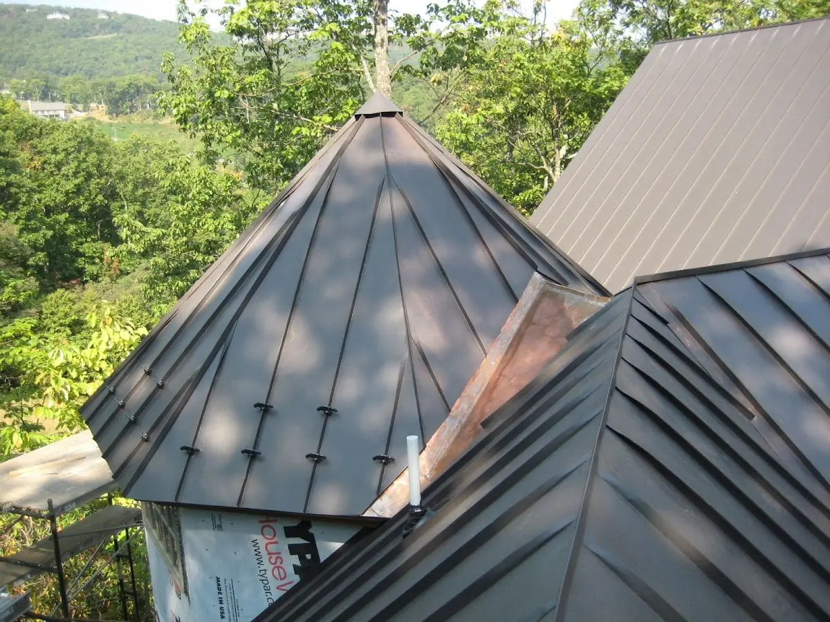 Professional Roof Tarp Installation by Craftsman Roofing in Saint Benedict